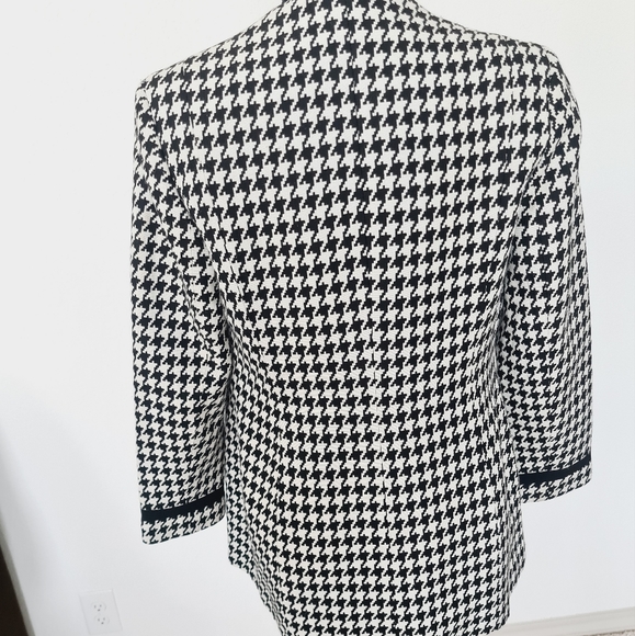 Alfani Houndstooth slim fit fully lined coat/ blazer. Color black/white. Size 10 - Picture 4 of 7